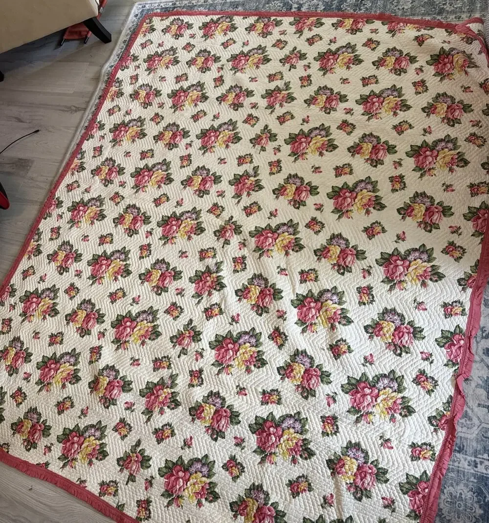Vintage Floral Quilt Bedspread 78” By 66” Pink, Yellow And Pink Boarder Edge
